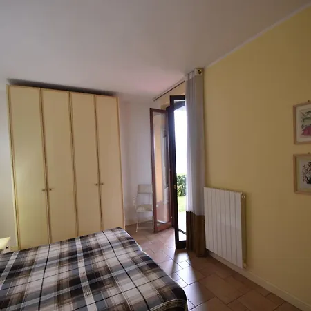 Apartment By Lake Maggiore With Pool, Cleaning Included Oggebbio