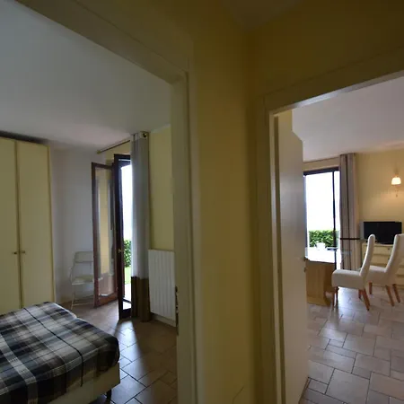 Lägenhet Apartment By Lake Maggiore With Pool, Cleaning Included *