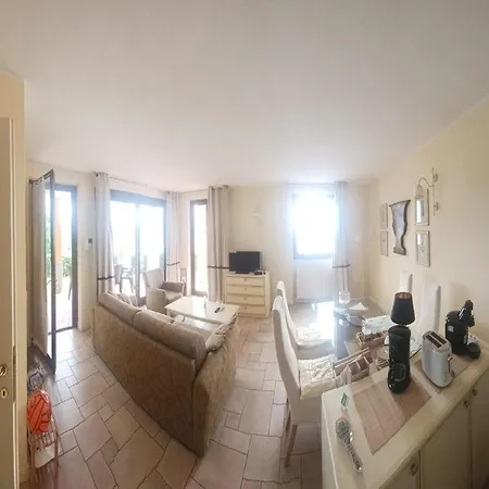 Apartment By Lake Maggiore With Pool, Cleaning Included Oggebbio