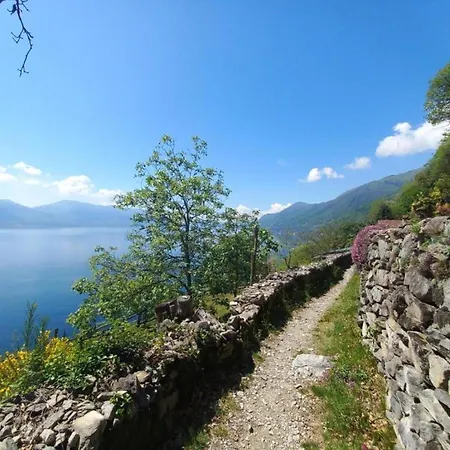 Apartment By Lake Maggiore With Pool, Cleaning Included Oggebbio